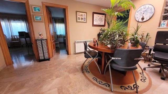 5 sovrum Villa till salu i Pueblo - Urbanizaciones, Alfaz del Pi / L'Alfàs del Pi med pool garage - 635 000 € (Ref: 9751279)