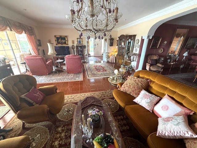 Chalet de 5 habitaciones en Alfaz del Pi / L'Alfàs del Pi en venta con piscina garaje - 813.000 € (Ref: 9751280)