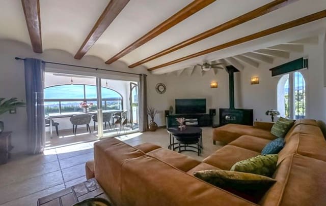 6 bedroom Villa for sale in Cometa - Carrió, Calpe / Calp with pool garage - € 749,000 (Ref: 9757820)