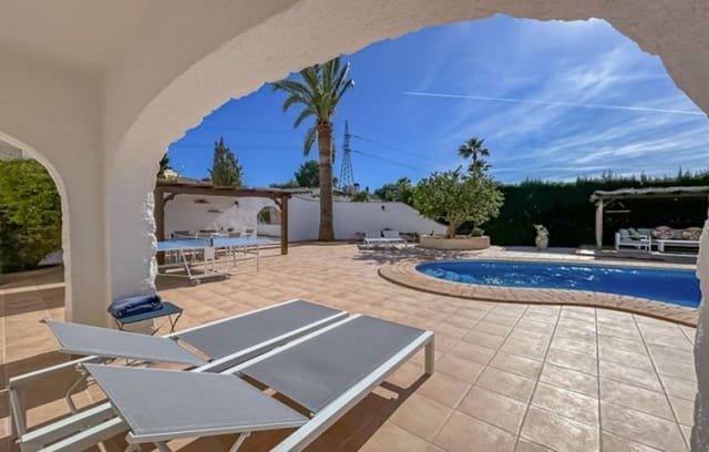 6 bedroom Villa for sale in Cometa - Carrió, Calpe / Calp with pool garage - € 749,000 (Ref: 9757820)