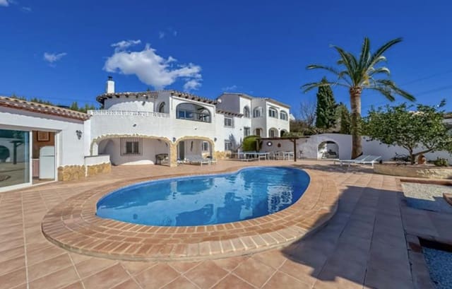 6 bedroom Villa for sale in Cometa - Carrió, Calpe / Calp with pool garage - € 749,000 (Ref: 9757820)