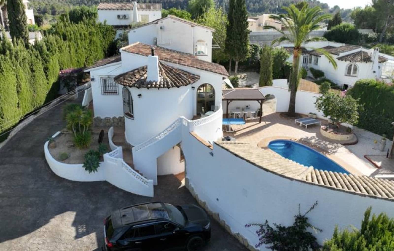 6 bedroom Villa for sale in Calpe / Calp with pool garage - € 749,000 (Ref: 9757820)