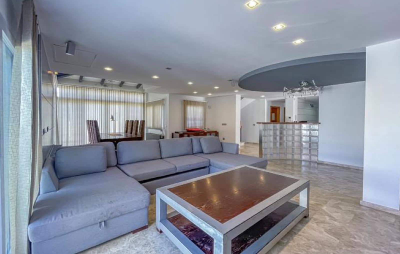 6 chambre Villa/Maison à vendre à Benidorm avec piscine garage - 890 000 € (Ref: 9758192)