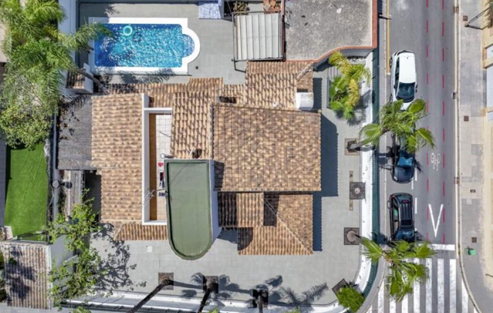 6 chambre Villa/Maison à vendre à Benidorm avec piscine garage - 890 000 € (Ref: 9758192)