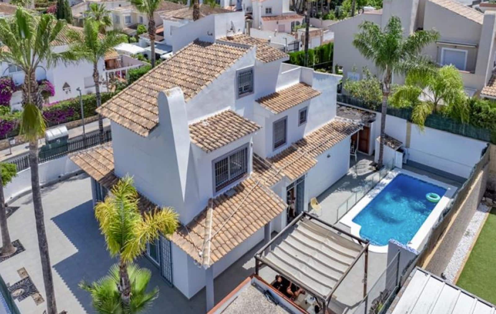 6 chambre Villa/Maison à vendre à Benidorm avec piscine garage - 890 000 € (Ref: 9758192)