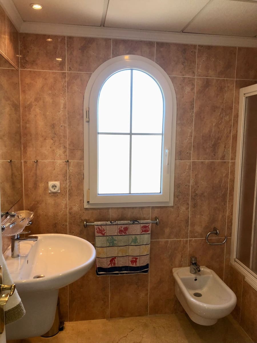 2 sypialnia Penthouse na sprzedaż w Oliva z basenem garażem - 410 000 € (Ref: 9758285)