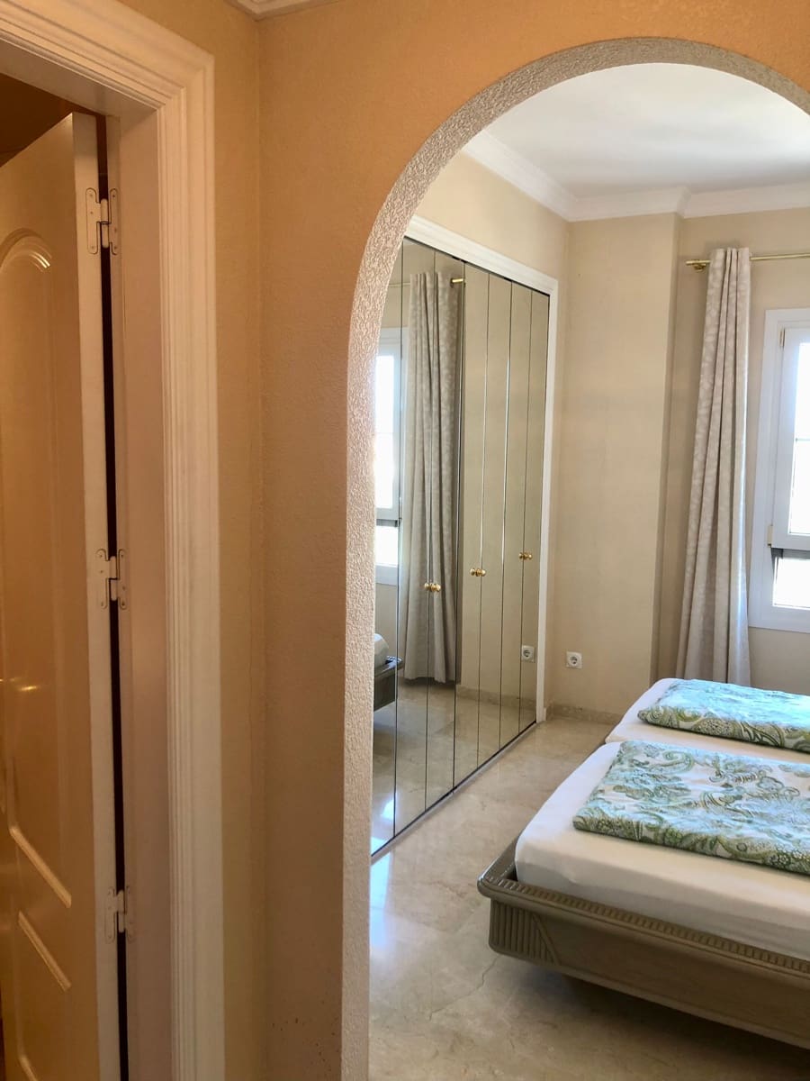 2 sypialnia Penthouse na sprzedaż w Oliva z basenem garażem - 410 000 € (Ref: 9758285)