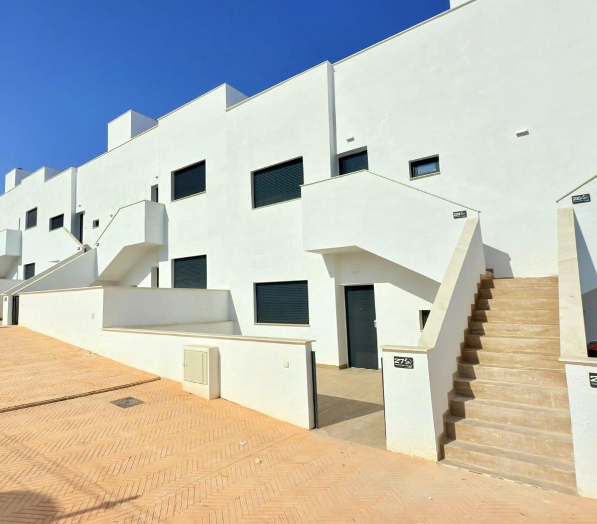 Ático de 2 habitaciones en Finestrat en venta con piscina garaje - 370.000 € (Ref: 9780012)
