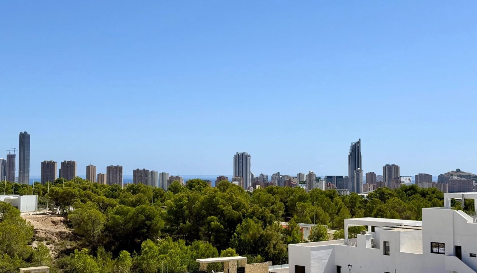 Ático de 2 habitaciones en Finestrat en venta con piscina garaje - 370.000 € (Ref: 9780012)