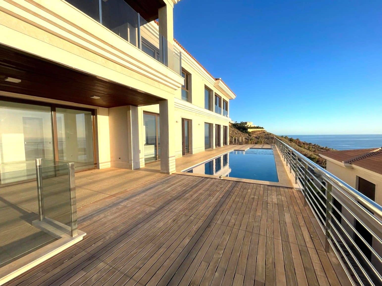 4 bedroom Villa for sale in Benidorm with pool garage - € 3,100,000 (Ref: 9785068)