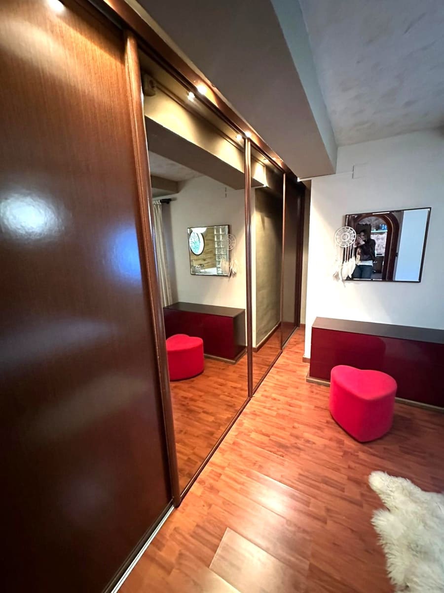 4 bedroom Villa for sale in Polop with garage - € 630,000 (Ref: 9785069)