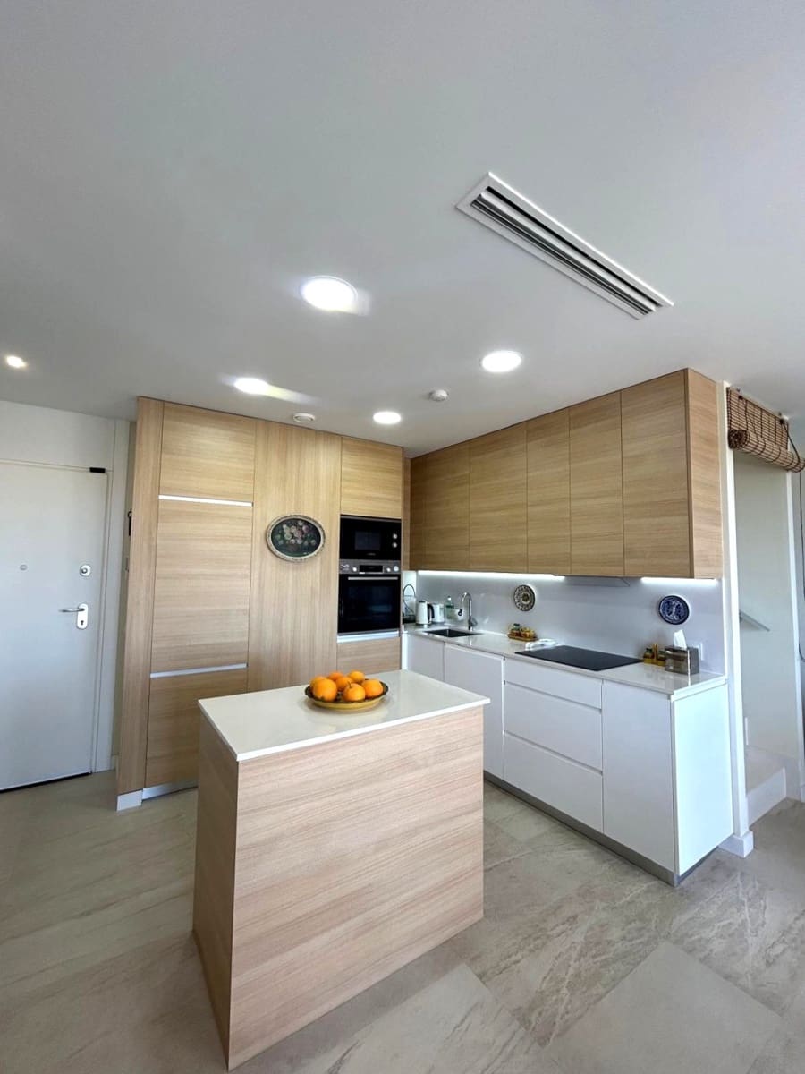 3 sypialnia Penthouse na sprzedaż w Finestrat z basenem garażem - 550 000 € (Ref: 9807502)