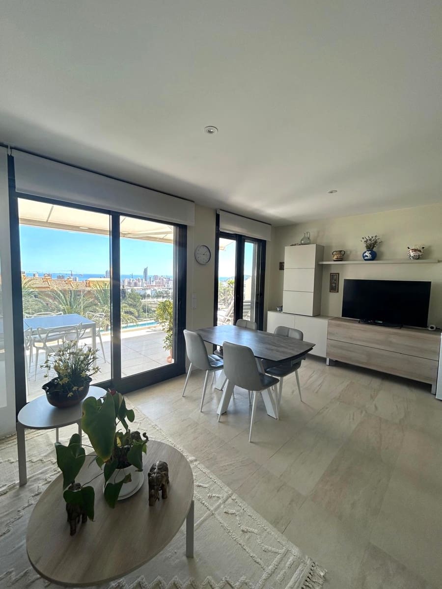 3 sypialnia Penthouse na sprzedaż w Finestrat z basenem garażem - 550 000 € (Ref: 9807502)