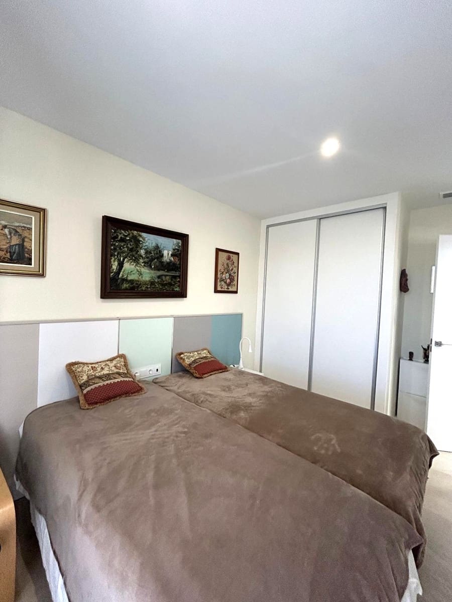 3 sypialnia Penthouse na sprzedaż w Finestrat z basenem garażem - 550 000 € (Ref: 9807502)