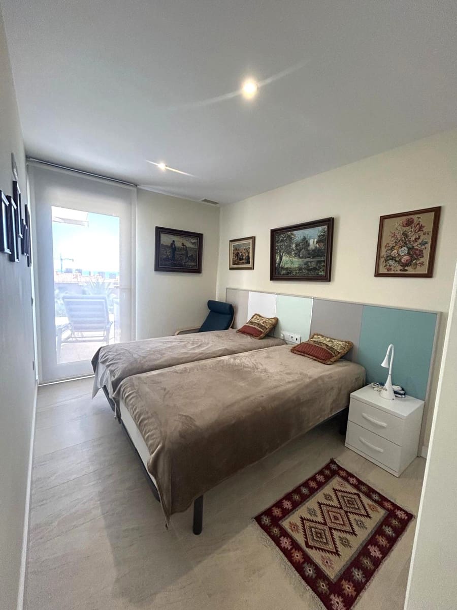 3 sypialnia Penthouse na sprzedaż w Finestrat z basenem garażem - 550 000 € (Ref: 9807502)