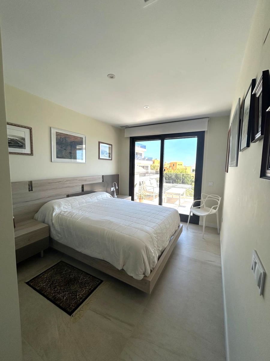 3 sypialnia Penthouse na sprzedaż w Finestrat z basenem garażem - 550 000 € (Ref: 9807502)