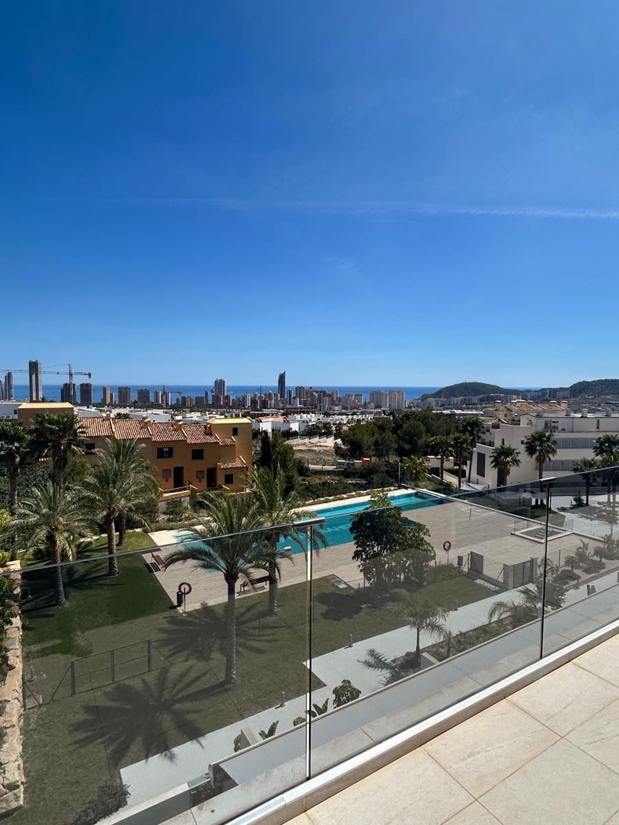 3 sypialnia Penthouse na sprzedaż w Finestrat z basenem garażem - 550 000 € (Ref: 9807502)