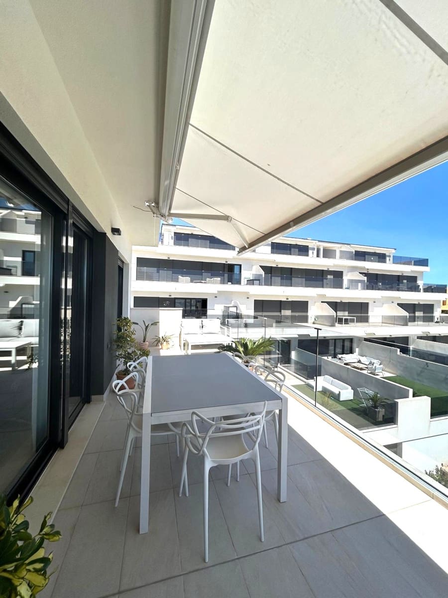 3 sypialnia Penthouse na sprzedaż w Finestrat z basenem garażem - 550 000 € (Ref: 9807502)