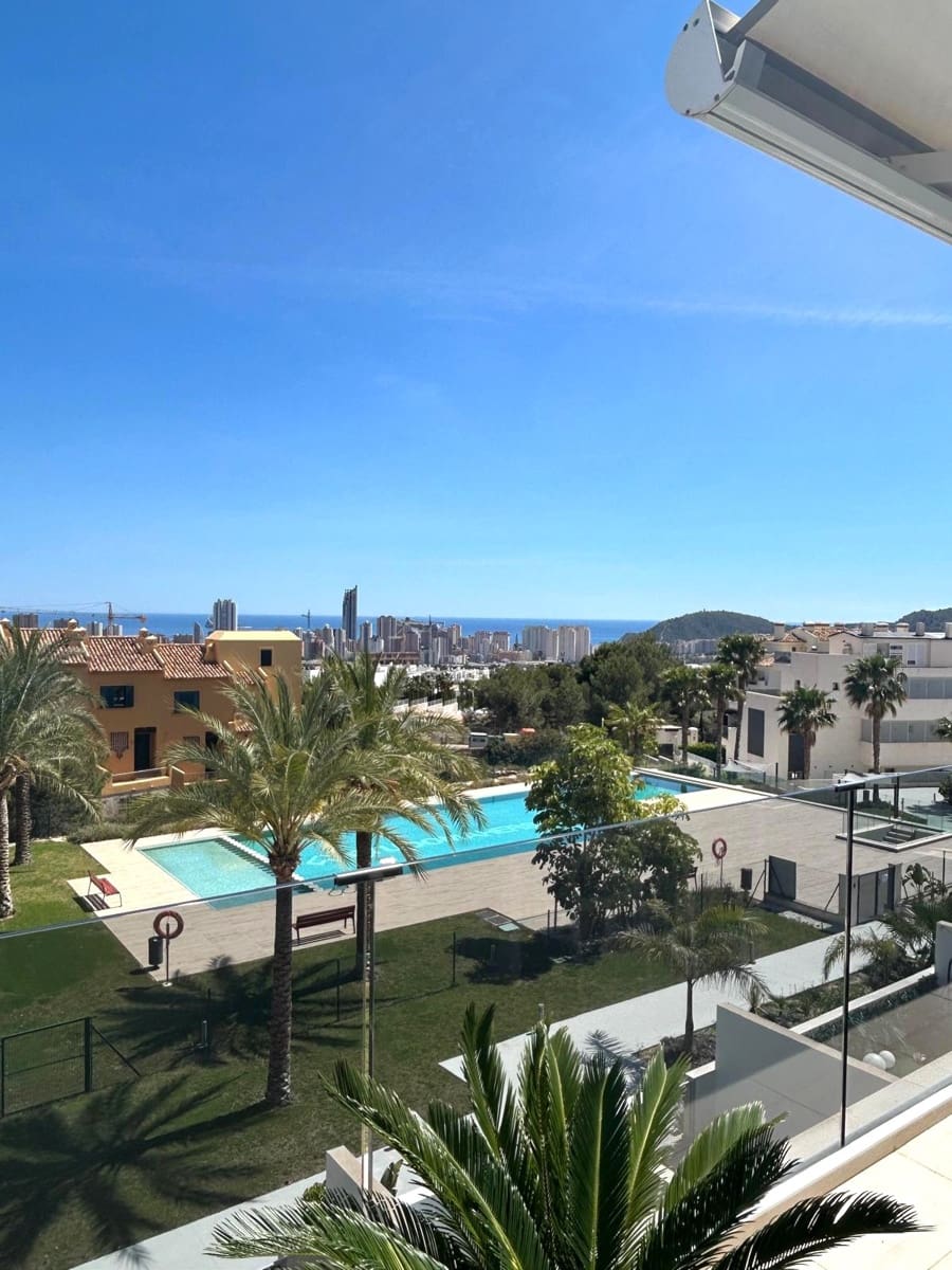 3 sypialnia Penthouse na sprzedaż w Finestrat z basenem garażem - 550 000 € (Ref: 9807502)