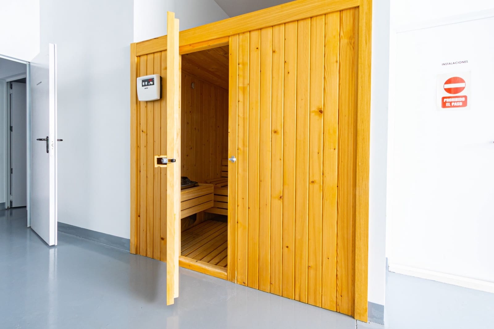 3 sypialnia Penthouse na sprzedaż w Finestrat z basenem garażem - 550 000 € (Ref: 9807502)