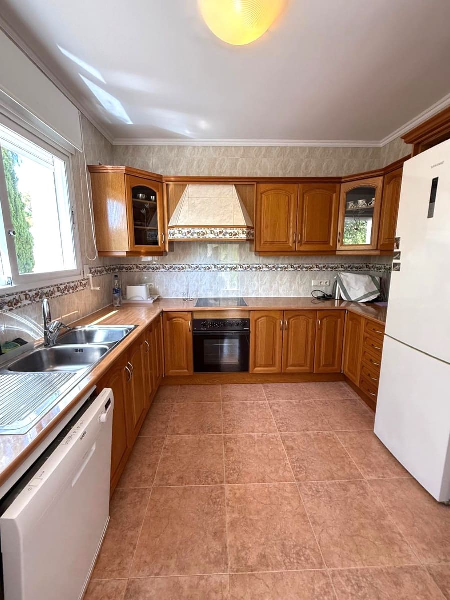 3 slaapkamer Villa te koop in La Nucia met garage - € 525.000 (Ref: 9827562)