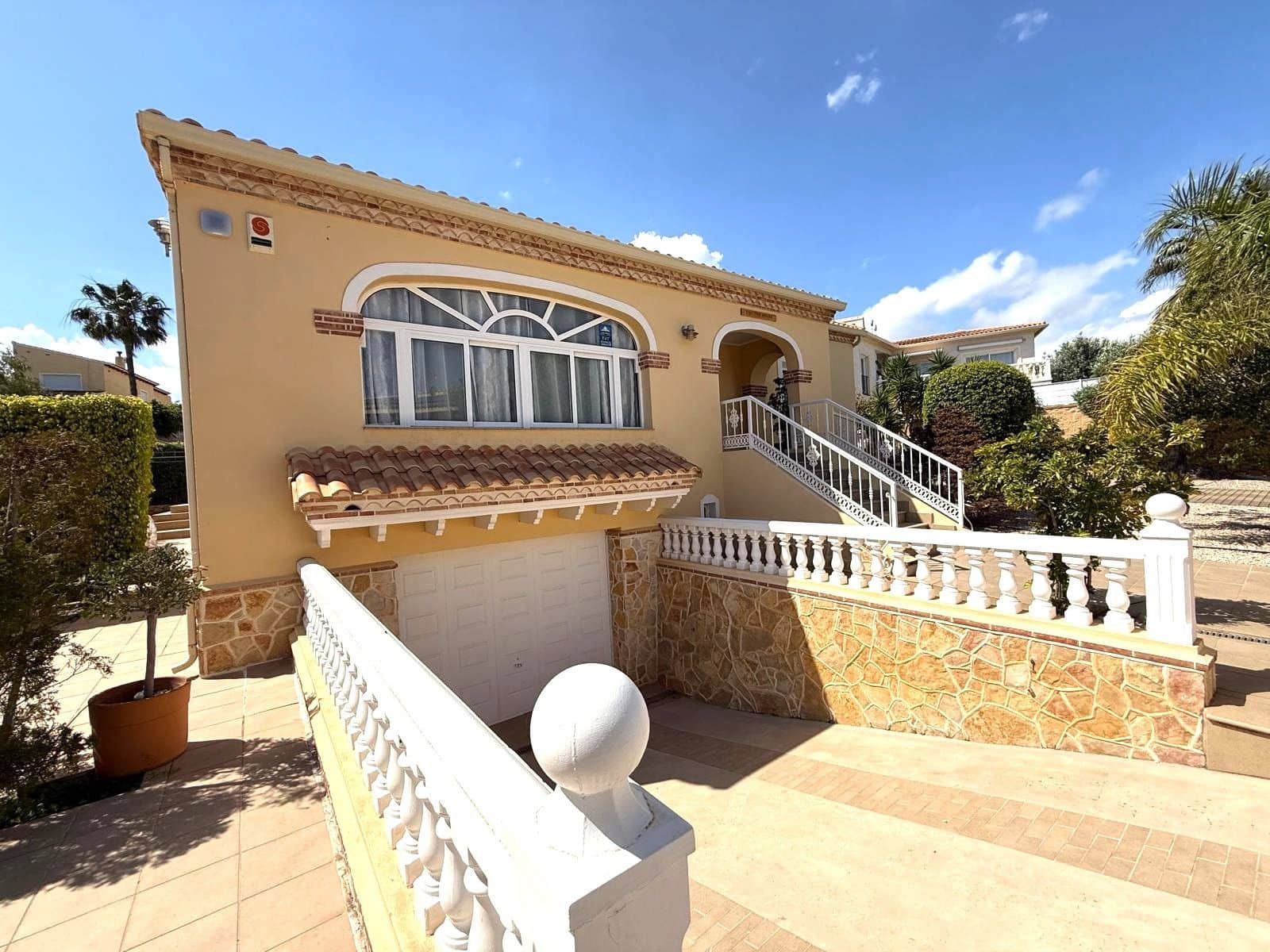 3 slaapkamer Villa te koop in La Nucia met garage - € 525.000 (Ref: 9827562)