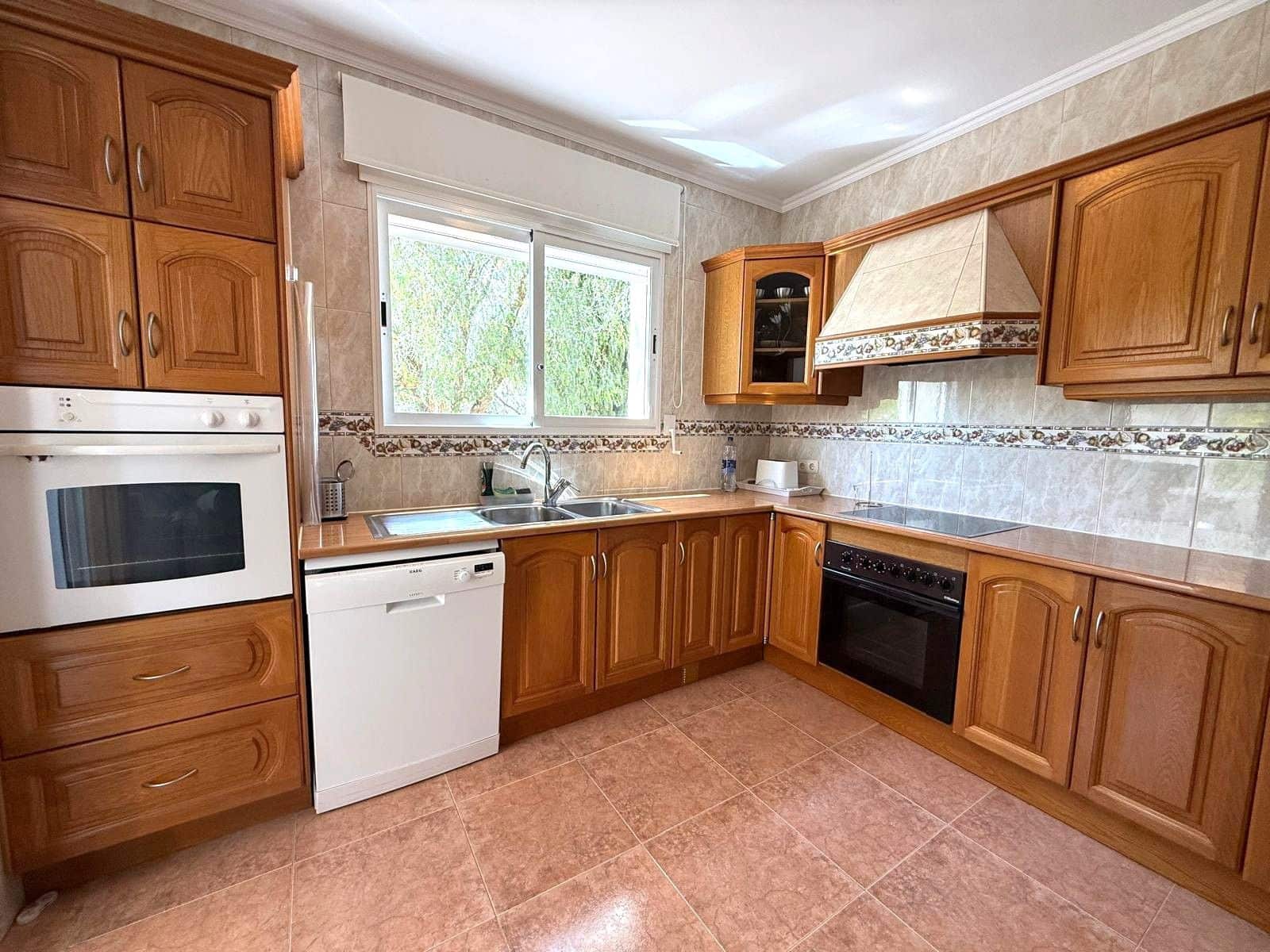 3 slaapkamer Villa te koop in La Nucia met garage - € 525.000 (Ref: 9827562)