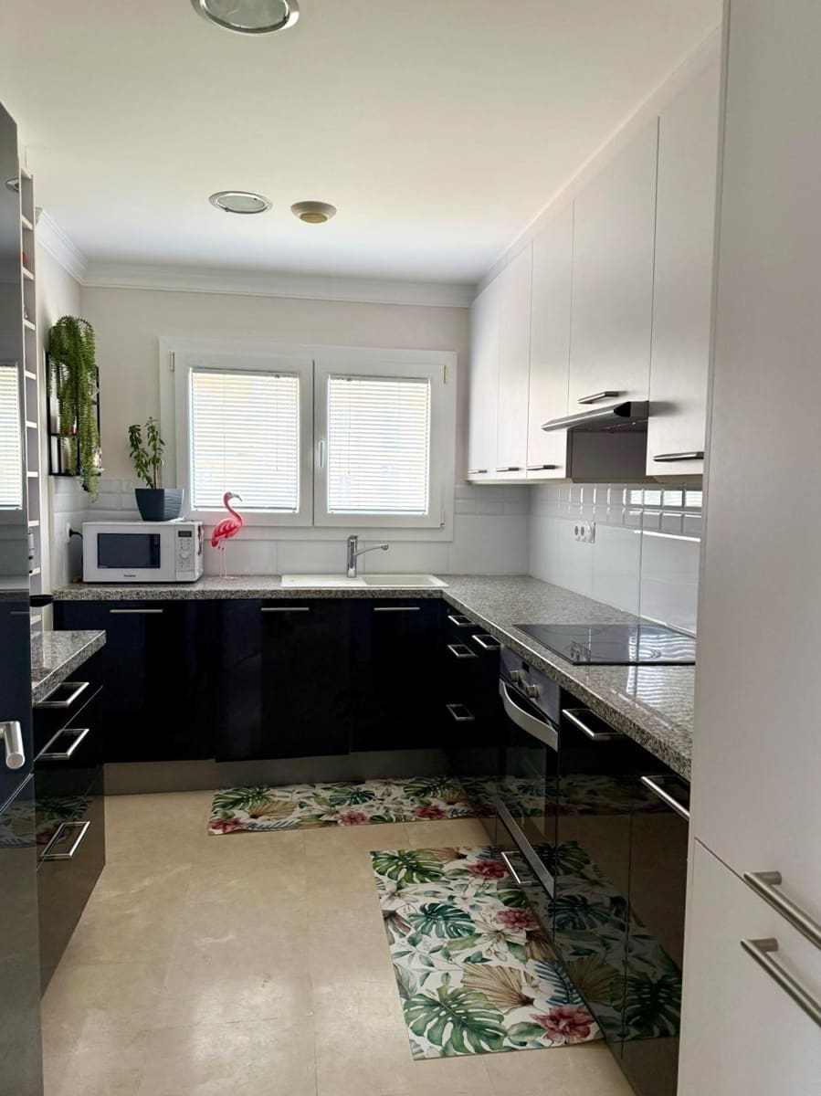 2 soveværelse Lejlighed til salg i Oliva med swimmingpool garage - € 568.000 (Ref: 9828305)