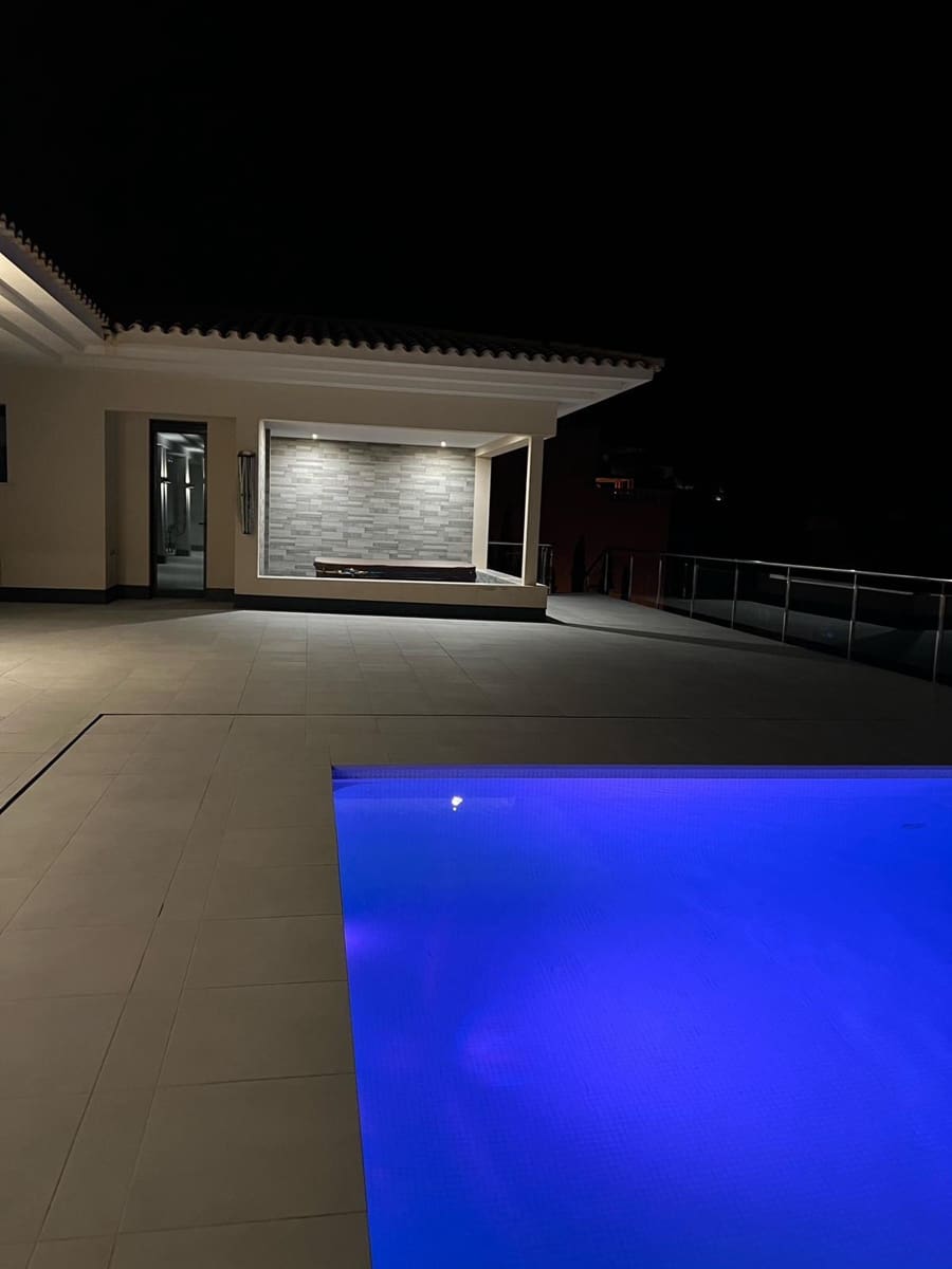 Chalet de 5 habitaciones en Altea en venta con piscina garaje - 3.495.000 € (Ref: 9854459)