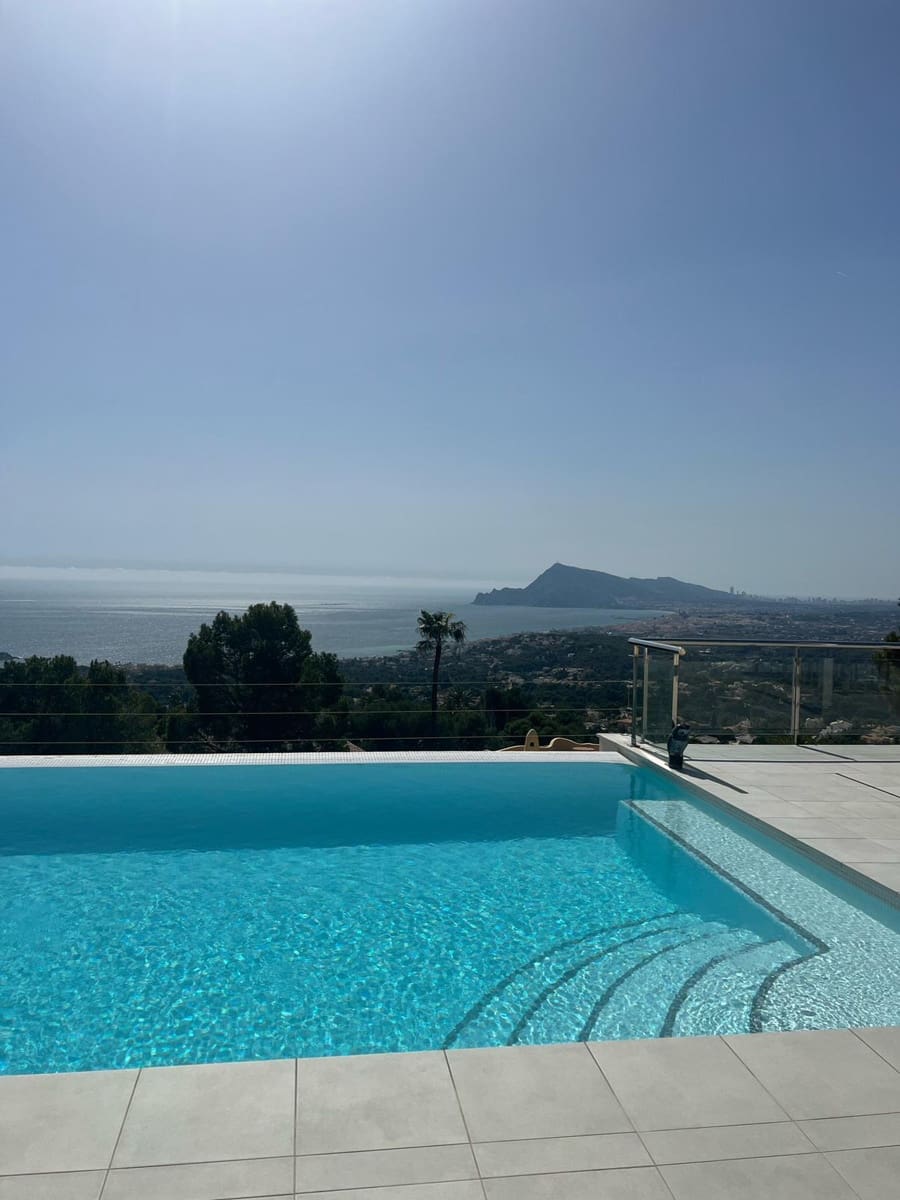 Chalet de 5 habitaciones en Altea en venta con piscina garaje - 3.495.000 € (Ref: 9854459)