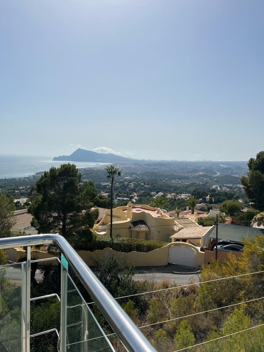 Chalet de 5 habitaciones en Altea en venta con piscina garaje - 3.495.000 € (Ref: 9854459)