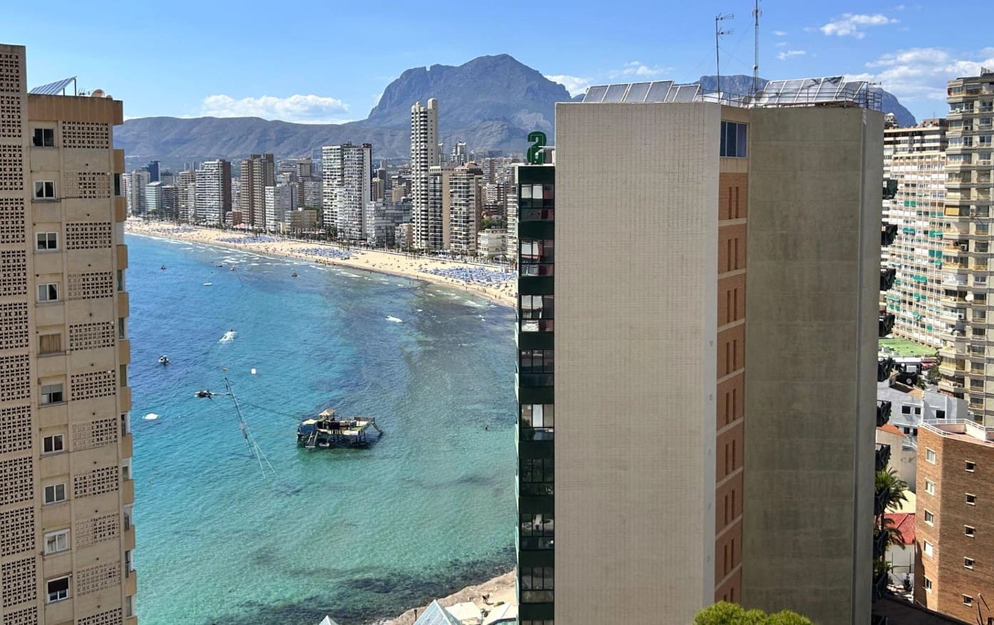 1 sypialnia Apartament na sprzedaż w Benidorm z basenem garażem - 245 000 € (Ref: 9856248)