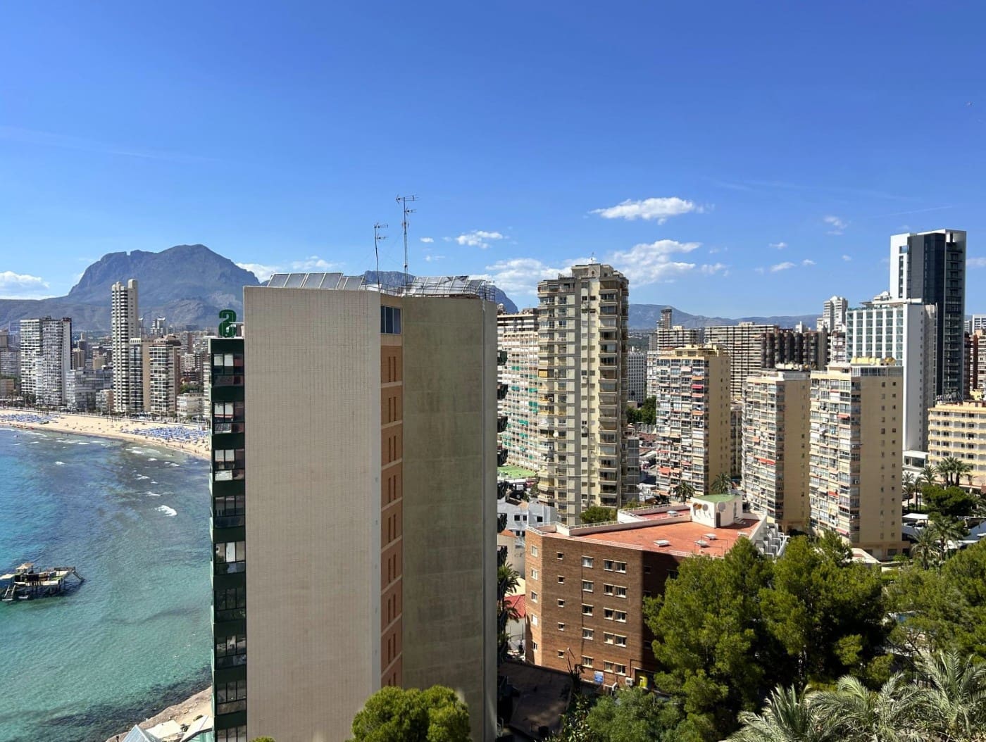1 sypialnia Apartament na sprzedaż w Benidorm z basenem garażem - 245 000 € (Ref: 9856248)
