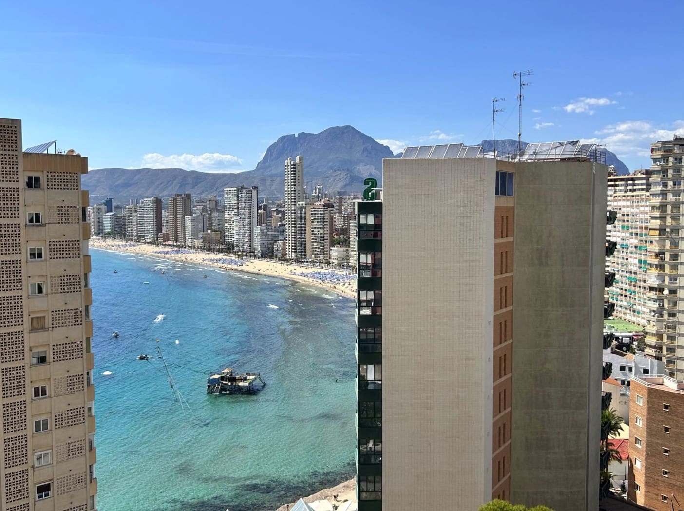 1 sypialnia Apartament na sprzedaż w Benidorm z basenem garażem - 245 000 € (Ref: 9856248)