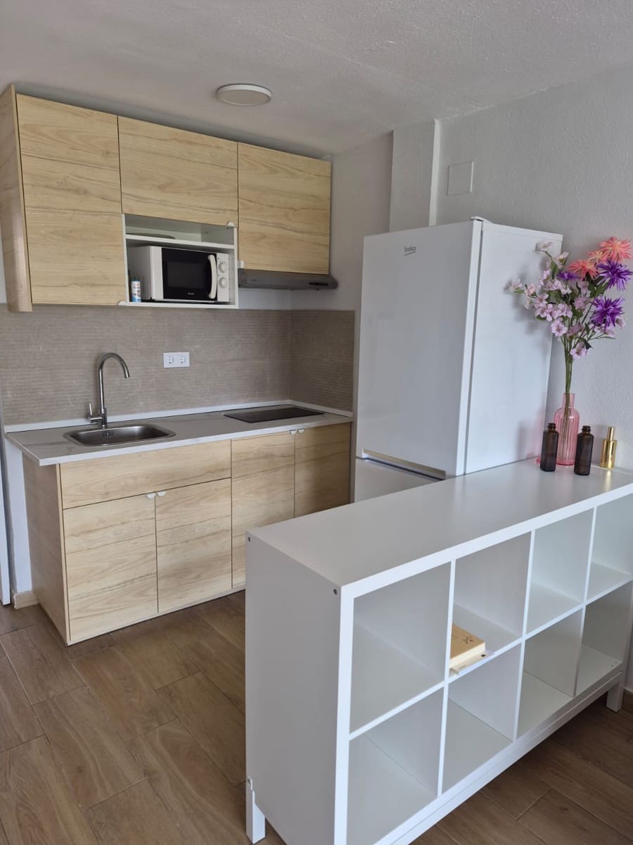 2 sovrum Lägenhet till salu i Benidorm med pool garage - 226 900 € (Ref: 9856275)