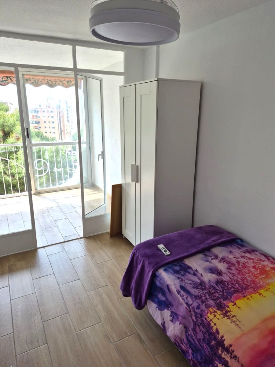 2 sovrum Lägenhet till salu i Benidorm med pool garage - 226 900 € (Ref: 9856275)