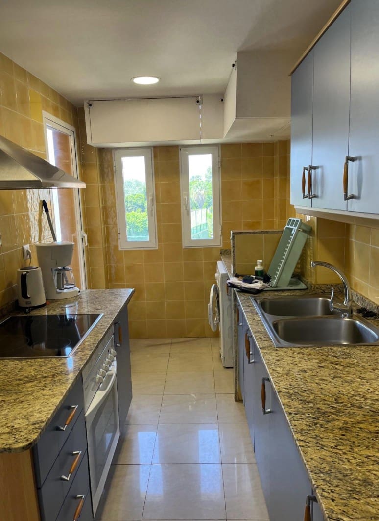 2 bedroom Apartment for sale in Denia with pool garage - € 285,000 (Ref: 9858970)