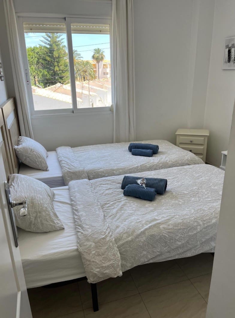 2 bedroom Apartment for sale in Denia with pool garage - € 285,000 (Ref: 9858970)