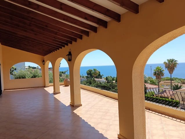 3 makuuhuone Huvila myytävänä paikassa Pueblo, Calpe / Calp mukana 
autotalli - 1 200 000 € (Ref: 9907150)