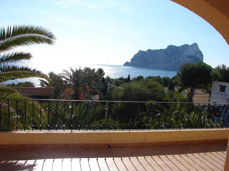 3 makuuhuone Huvila myytävänä paikassa Calpe / Calp mukana 
autotalli - 1 200 000 € (Ref: 9907150)