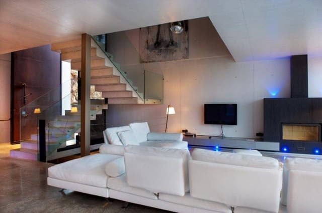 4 slaapkamer Villa te koop in Benidorm met zwembad garage - € 4.500.000 (Ref: 9907154)