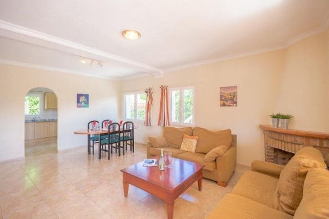 10 makuuhuone Huvila myytävänä paikassa Calpe / Calp mukana 
autotalli - 1 500 000 € (Ref: 9907155)
