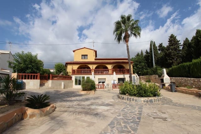 7 sovrum Villa till salu i Calpe / Calp med garage - 1 200 000 € (Ref: 9907159)