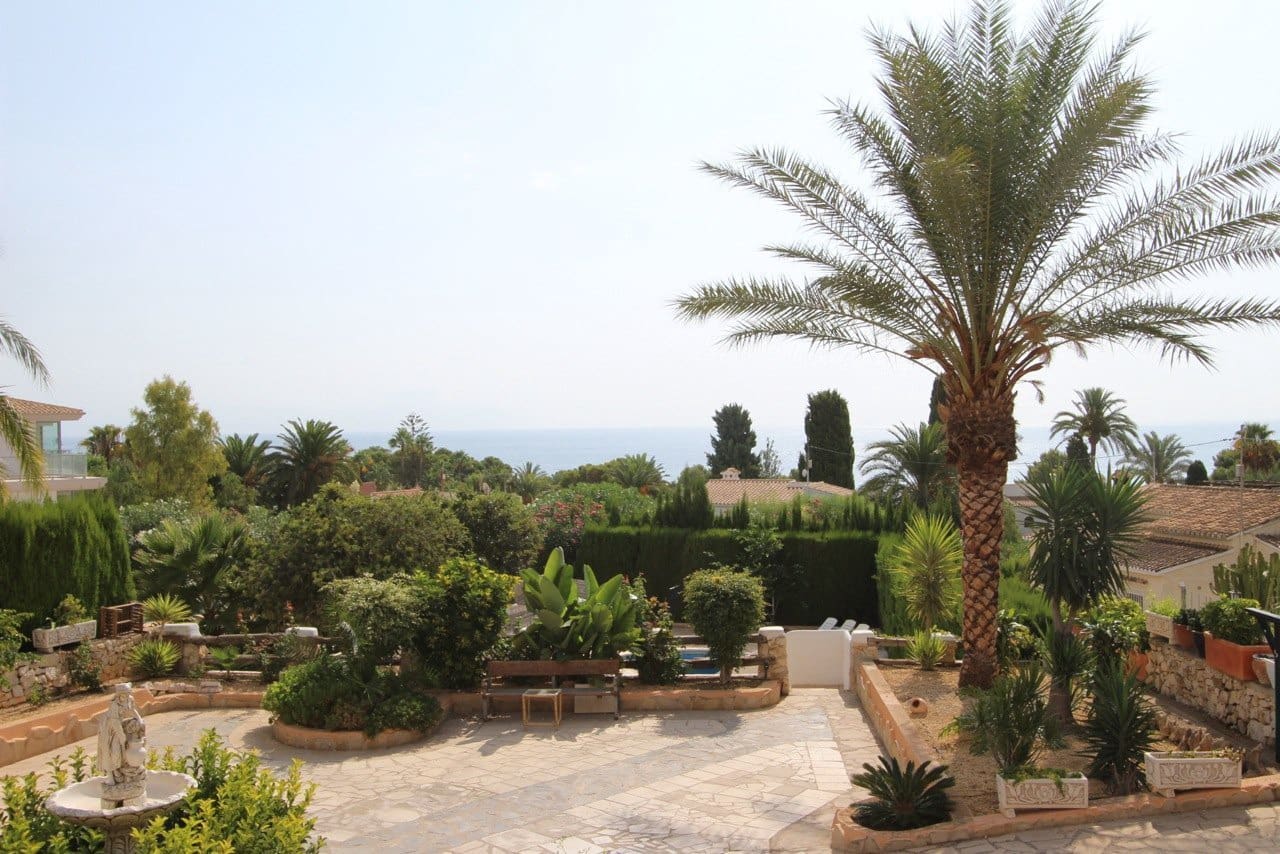 7 sovrum Villa till salu i Calpe / Calp med garage - 1 200 000 € (Ref: 9907159)