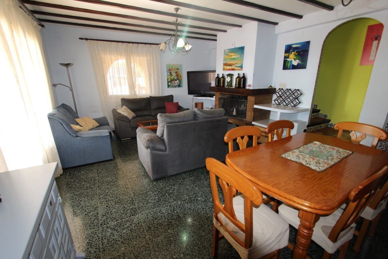 7 sovrum Villa till salu i Calpe / Calp med garage - 1 200 000 € (Ref: 9907159)