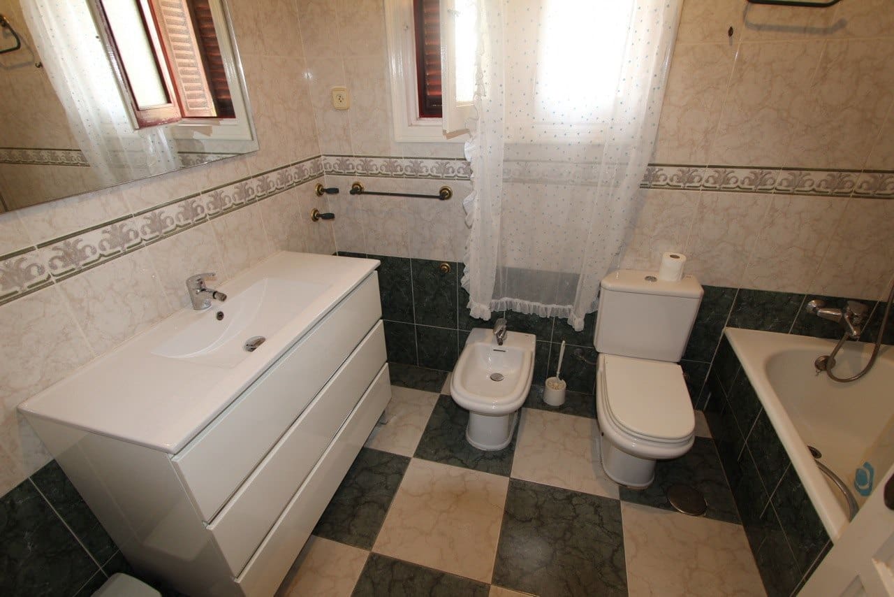 7 sovrum Villa till salu i Calpe / Calp med garage - 1 200 000 € (Ref: 9907159)