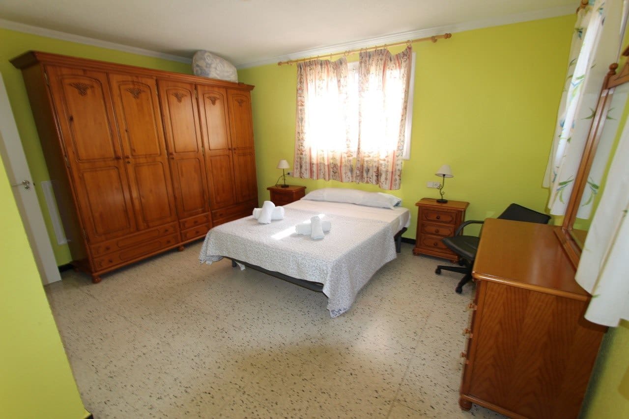 7 sovrum Villa till salu i Calpe / Calp med garage - 1 200 000 € (Ref: 9907159)