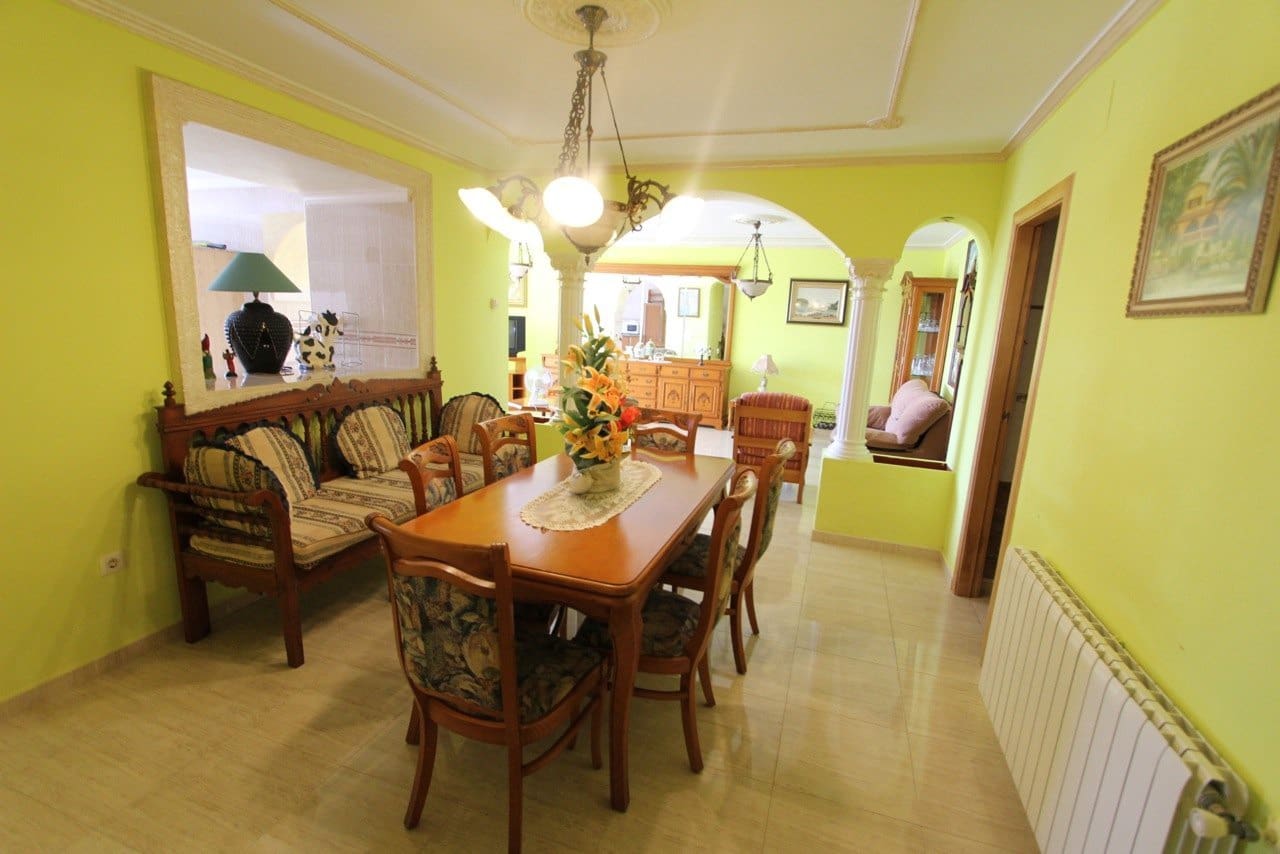 7 sovrum Villa till salu i Calpe / Calp med garage - 1 200 000 € (Ref: 9907159)