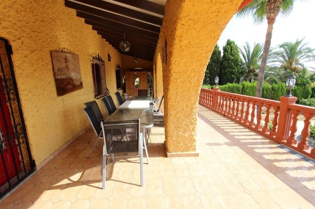 7 sovrum Villa till salu i Calpe / Calp med garage - 1 200 000 € (Ref: 9907159)