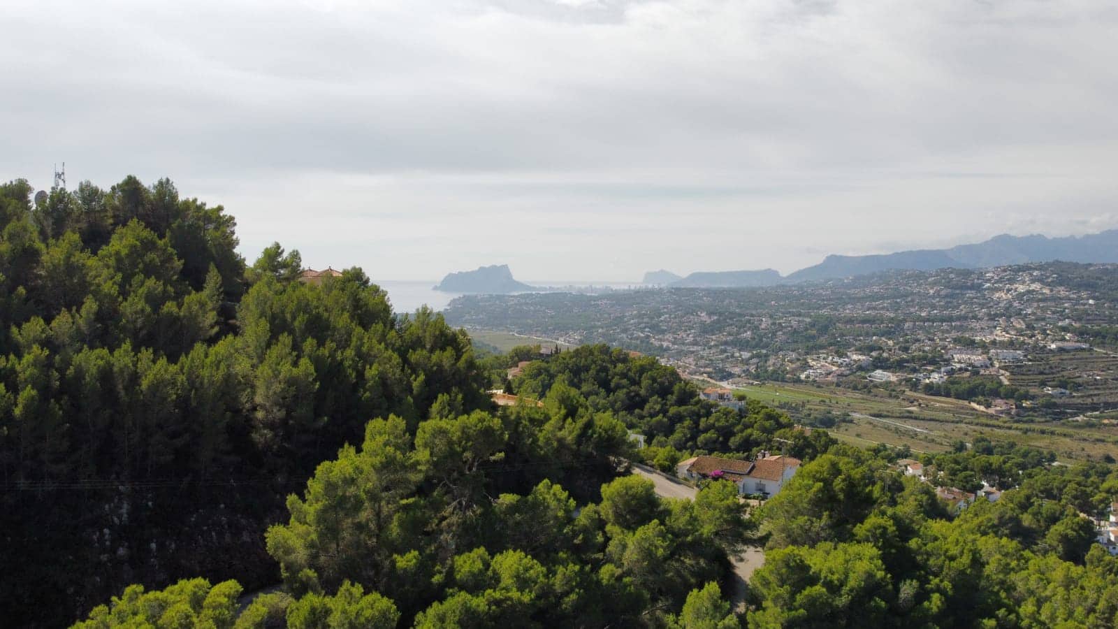 Działka budowlana na sprzedaż w Moraira - 386 400 € (Ref: 9907175)